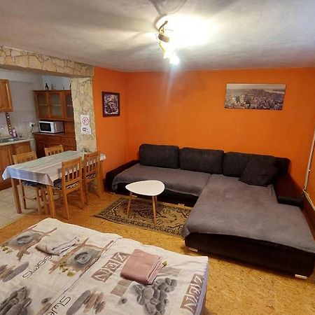 ホテル Privat 498 Lúčky エクステリア 写真
